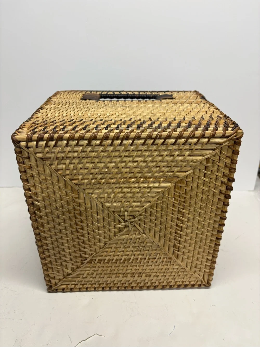 Woven Seagrass Storage Bin Basket with Handles - Natural Brown 10x10x10